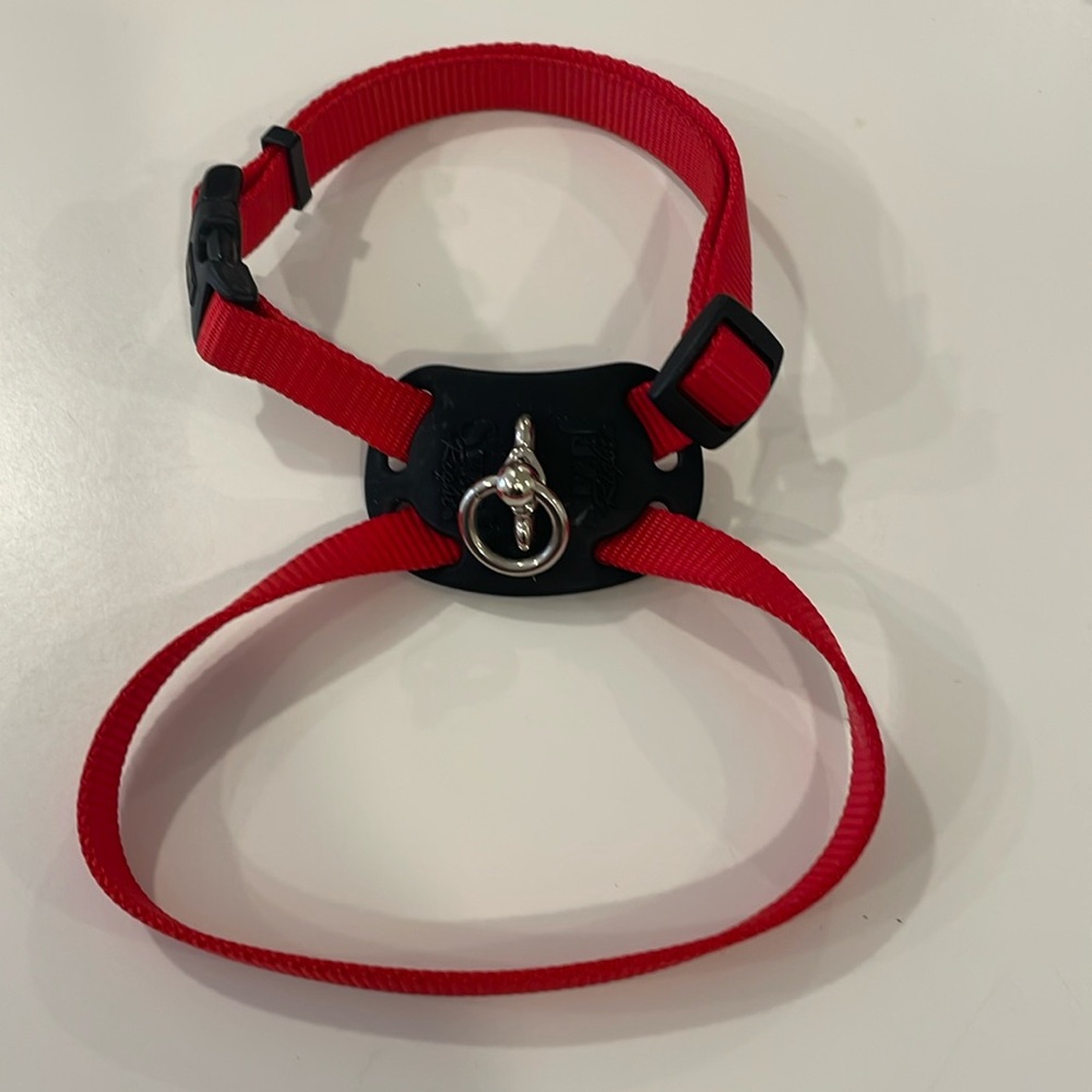 Size right Red harness size small